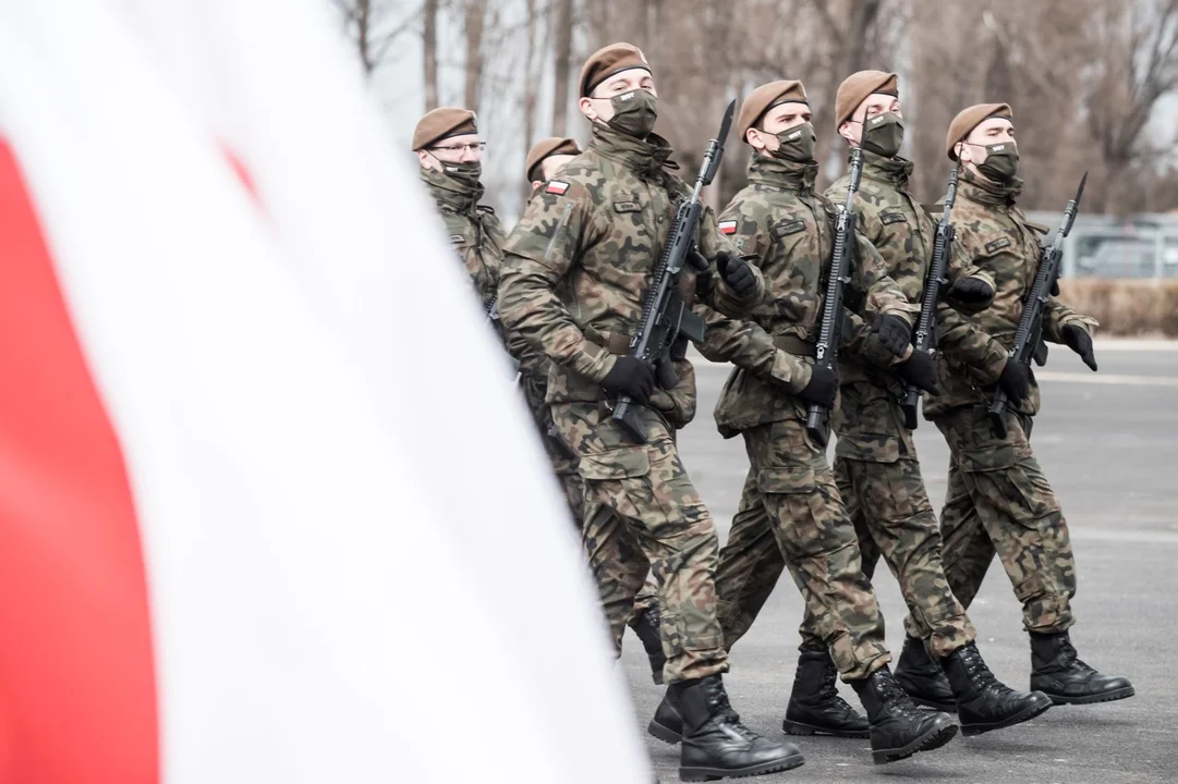 Lublin: 2 Lubelska Brygada Obrony Terytorialnej przyjęła ochotników - Zdjęcie główne