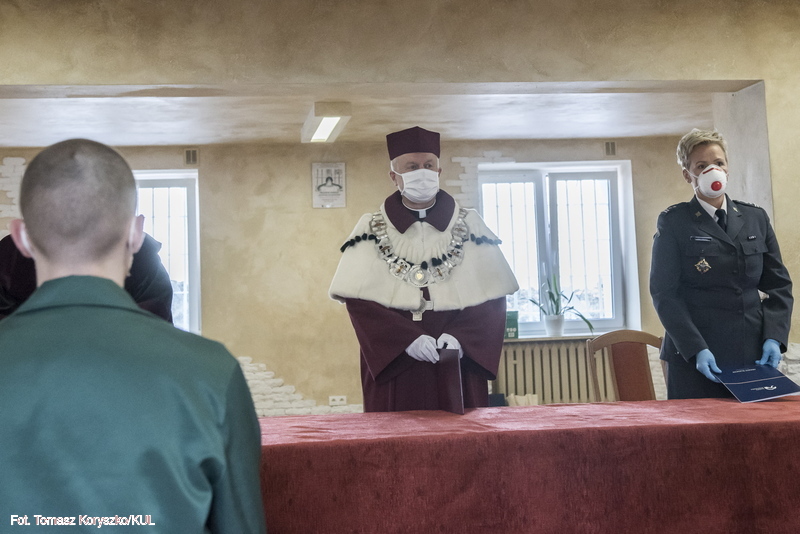 Więźniowie Aresztu Śledczego w Lublinie zainagurowali rok akademicki KUL - Zdjęcie główne
