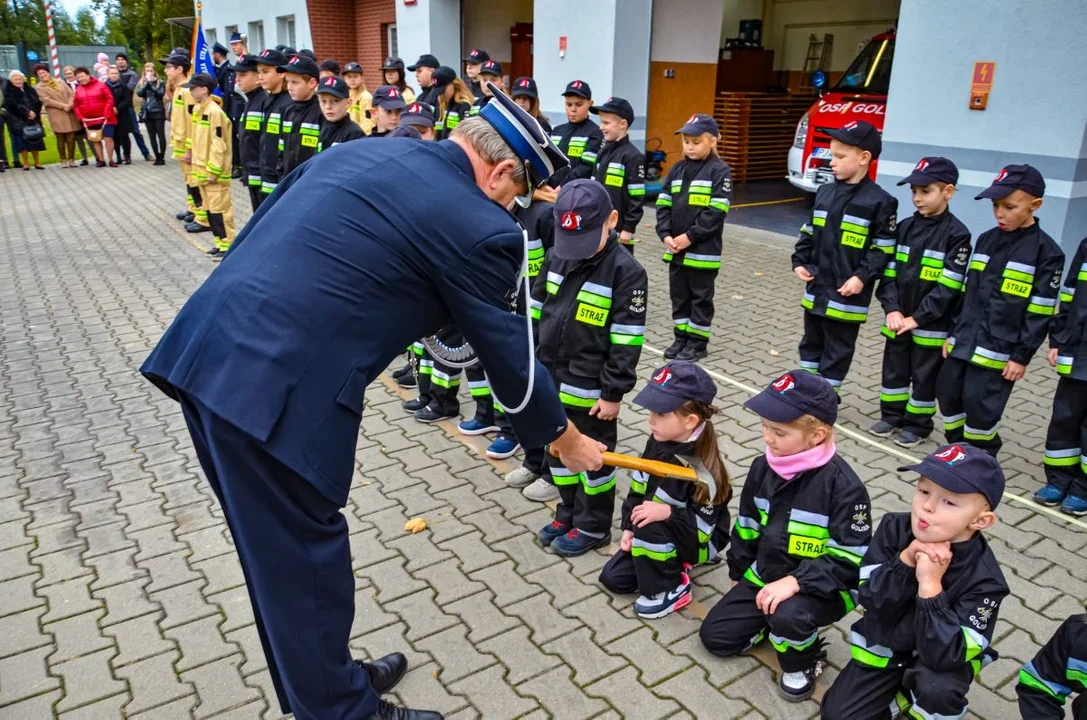 To nasza siła - mówią strażacy. W Polsce działa 7,5 tysiąca dziecięcych i młodzieżowych drużyn pożarniczych - Zdjęcie główne