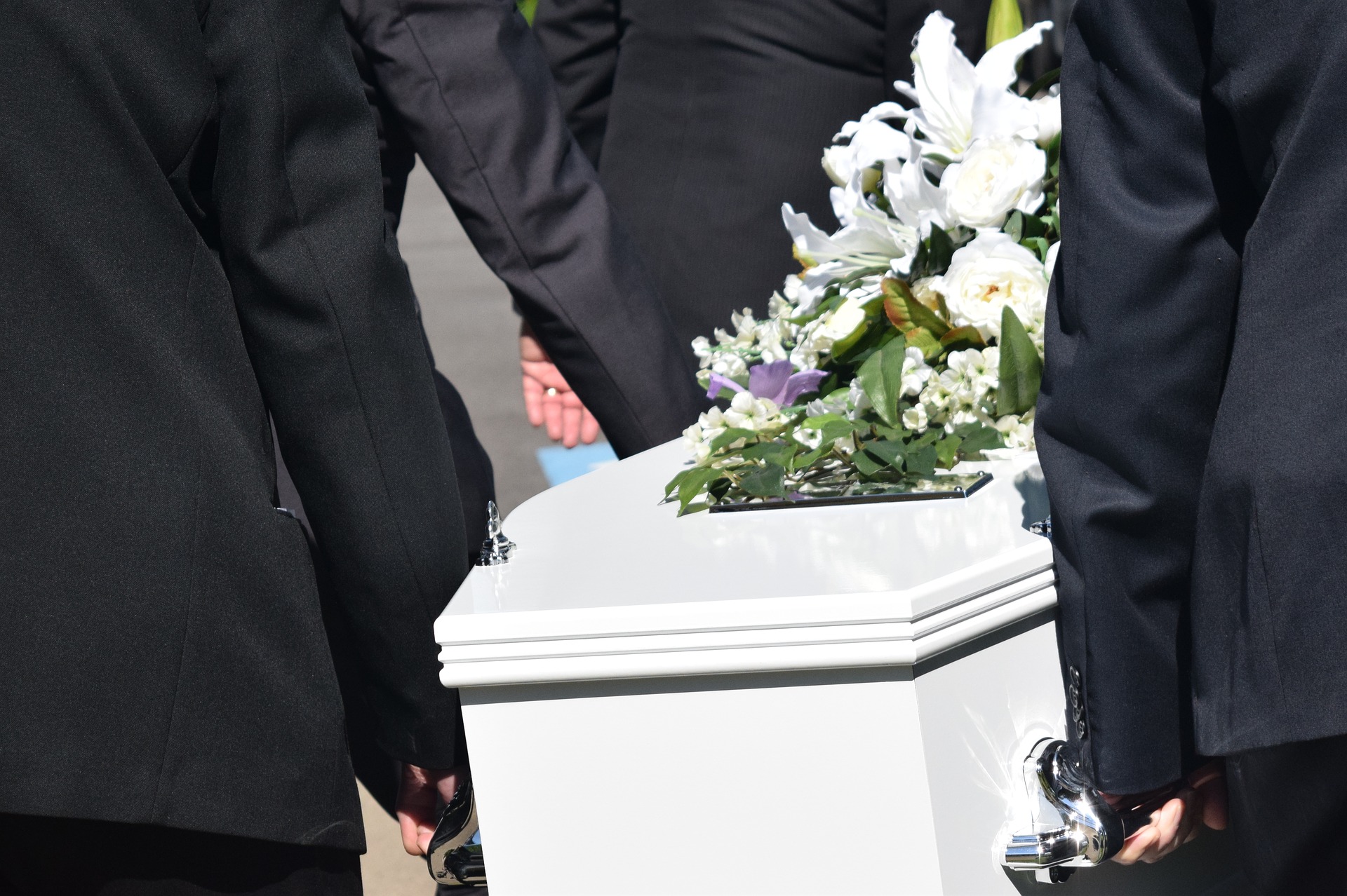 Koronawirus: Lubelski sanepid szuka uczestników pogrzebu - Zdjęcie główne