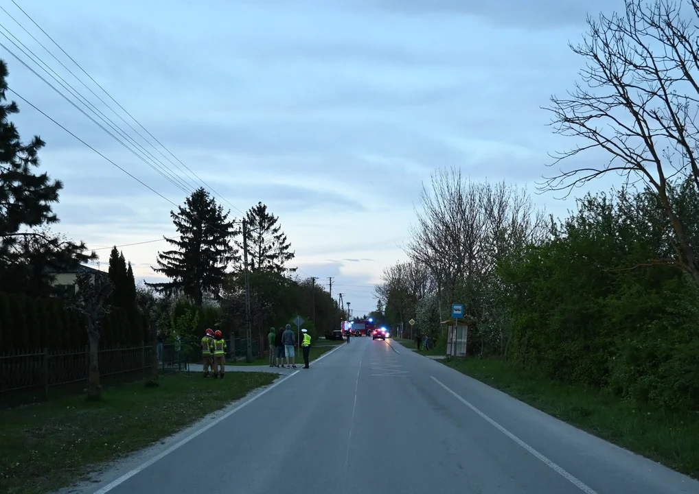 Województwo lubelskie: Dziecko w stanie krytycznym trafiło do szpitala. Wbiegło pod jadące auto - Zdjęcie główne