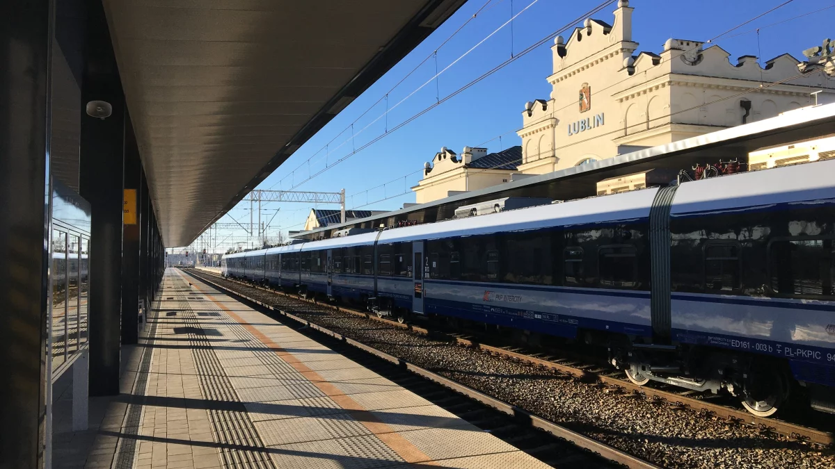 Lublin: Przy dworcu kolejowym będzie gdzie zaparkować. Powstanie duży parking - Zdjęcie główne