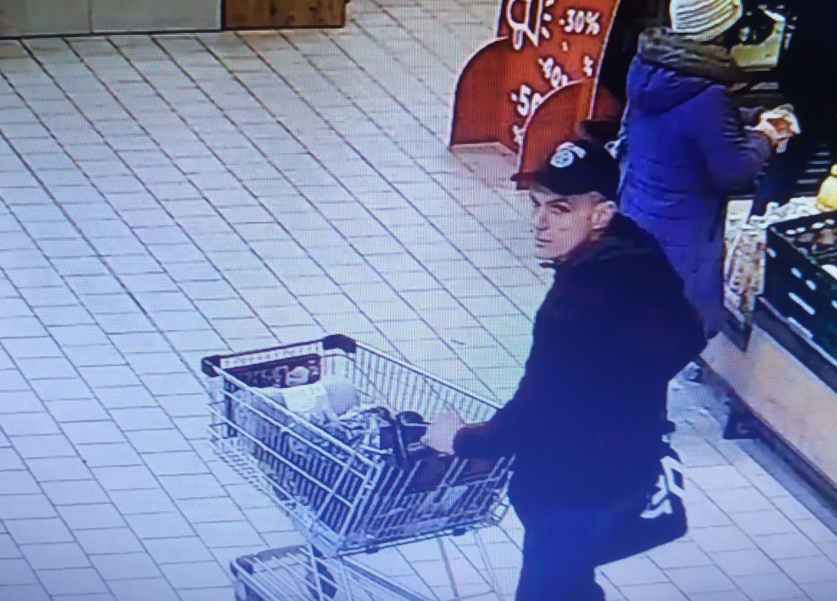 Lublin: policja szuka złodzieja ze sklepu. Straty na ponad 1,5 tys. zł  - Zdjęcie główne
