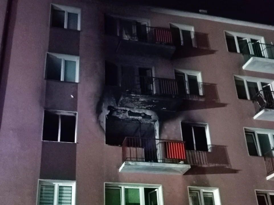 Lublin: Pożar przy ul. Sokolej. Trzy osoby zmarły, ponad 20 ewakuowano - Zdjęcie główne