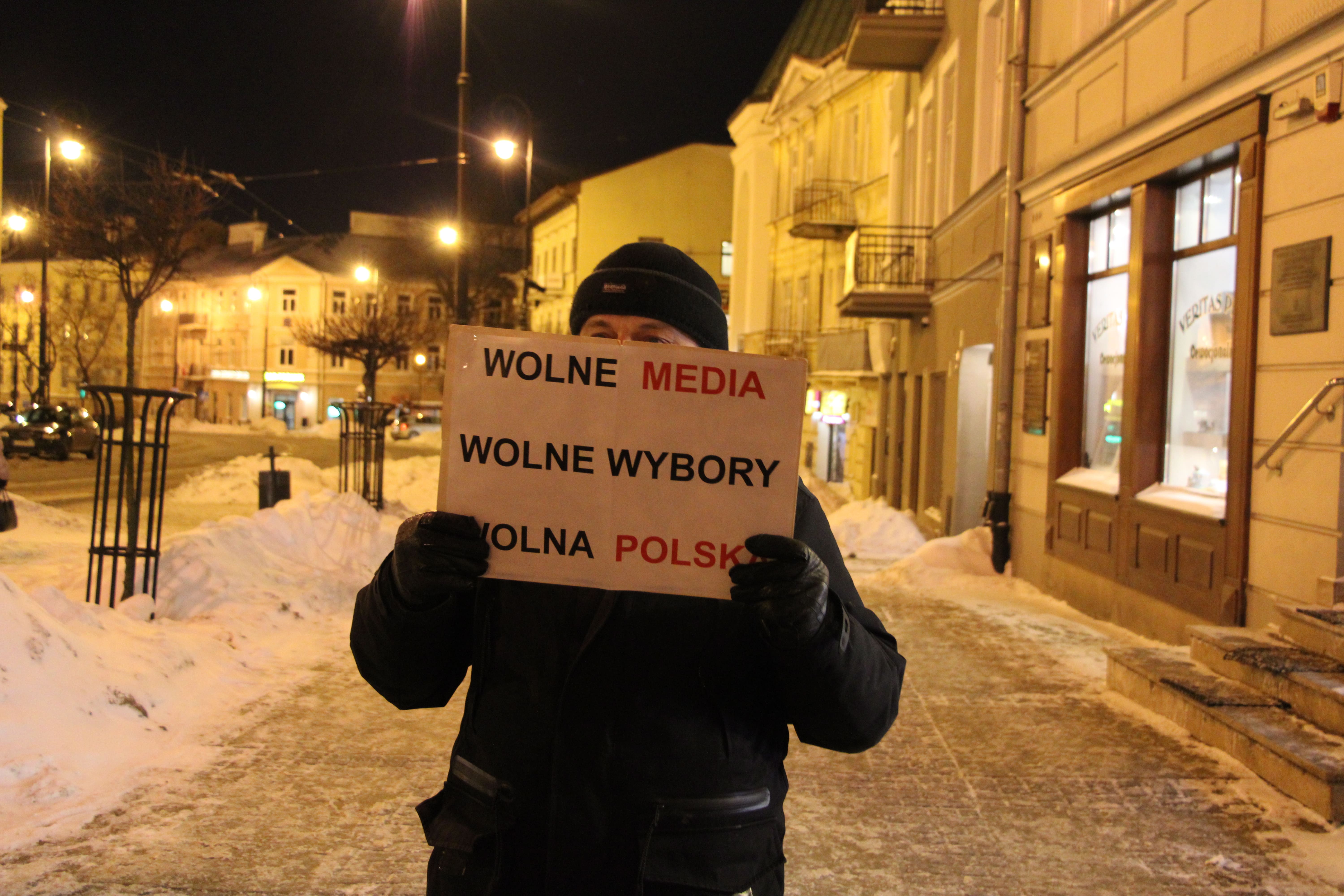 Protest "Media bez wyboru" w Lublinie [GALERIA] - Zdjęcie główne