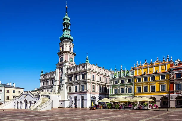 Wiata przystankowa na Lubelszczyźnie "obiektem kpin i zarzutów internautów" - Zdjęcie główne