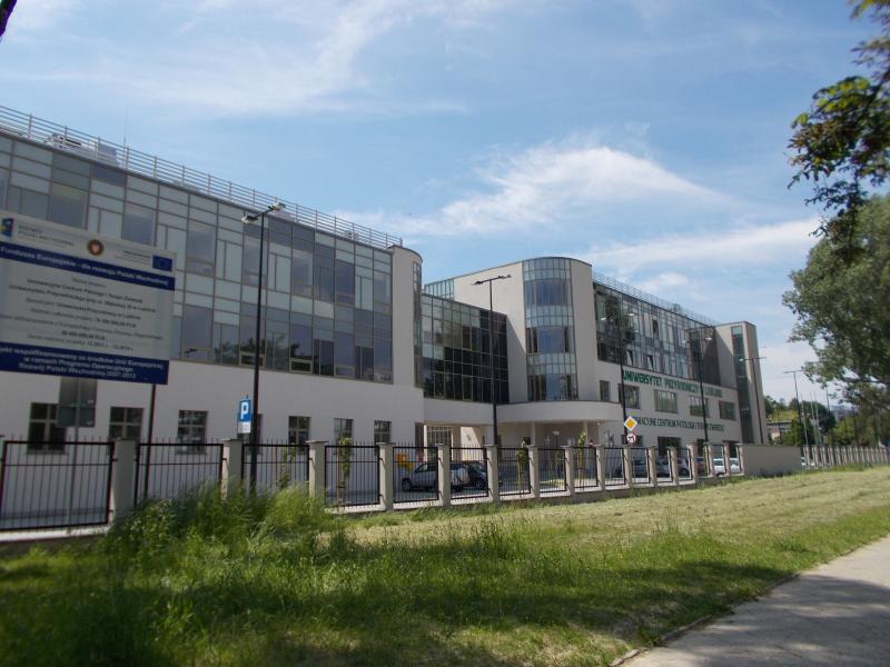 Uniwersytet Przyrodniczy w Lublinie przechodzi na zdalne nauczanie. Zjazdy i kursy zawieszone - Zdjęcie główne