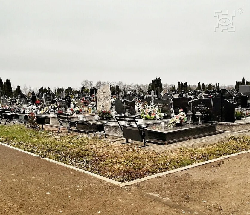 Lublin: Na cmentarzu na Majdanku będą nowe drogi i kolumbarium - Zdjęcie główne