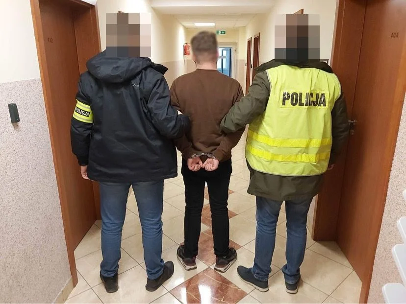 Województwo lubelskie: Na widok policjantów schował w ustach klucz do domu - Zdjęcie główne