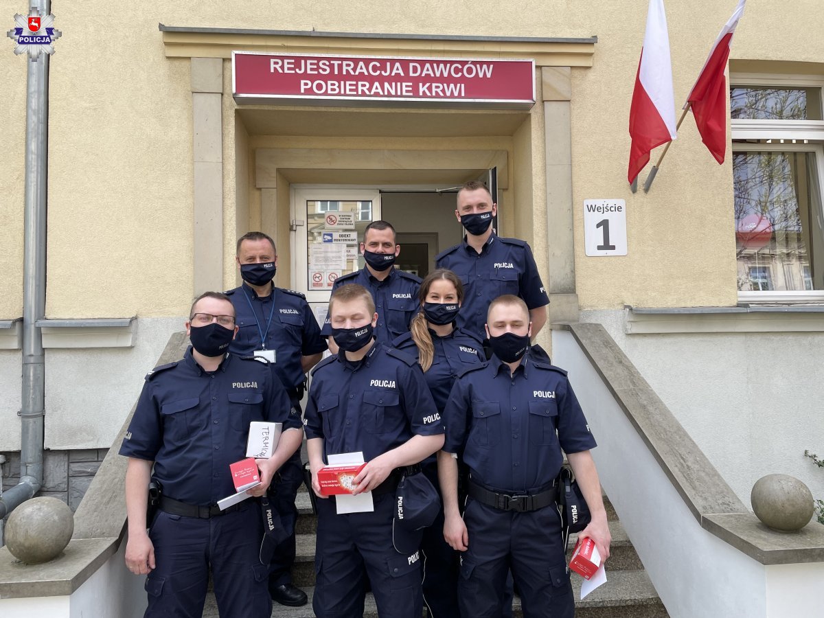 Siedmioro policjantów z Lublina  oddało krew  - Zdjęcie główne