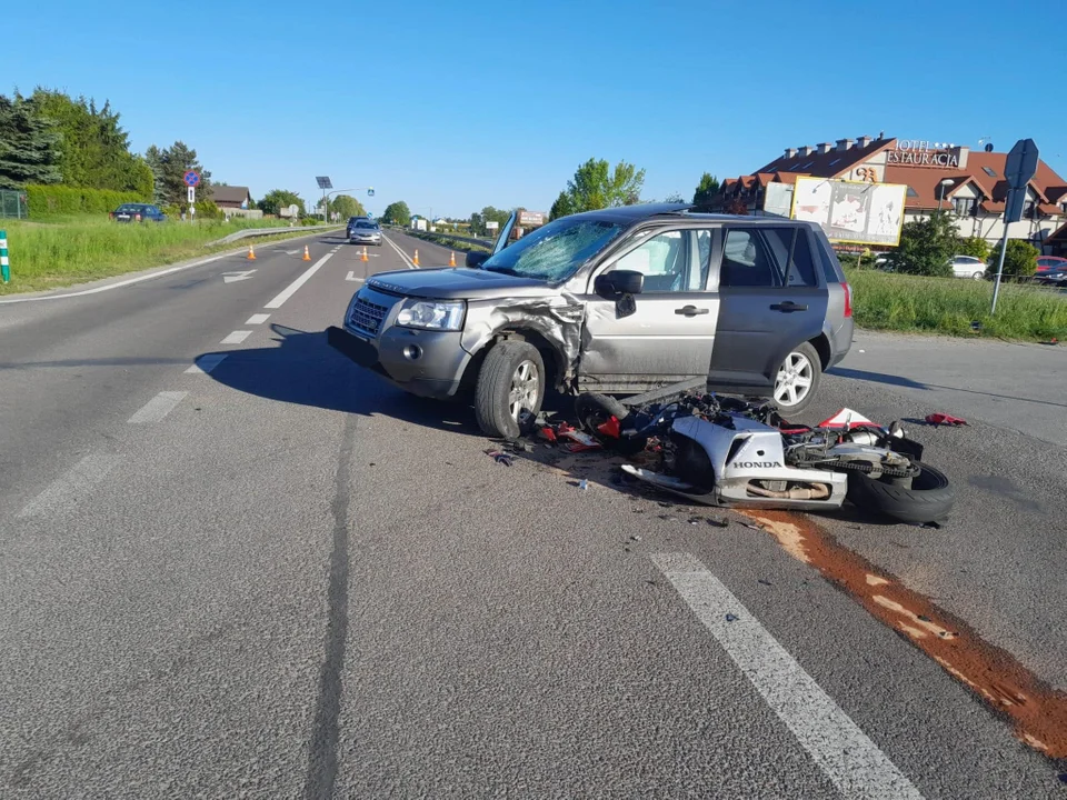 Powiat lubelski: Land Rover zderzył się z jednośladem. Młody motocyklista nie żyje - Zdjęcie główne