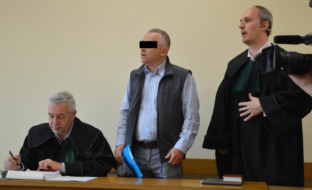 Lublin: Ruszył proces dentysty oskarżonego o gwałt pacjentki. Śledczy: dwie kolejne kobiety były przez niego molestowane - Zdjęcie główne