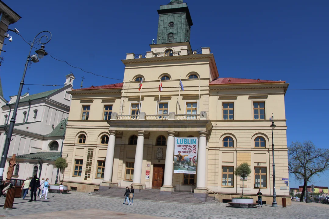 Lublin: Urząd Miasta nieczynny w Wigilię i jeden dzień w styczniu - Zdjęcie główne