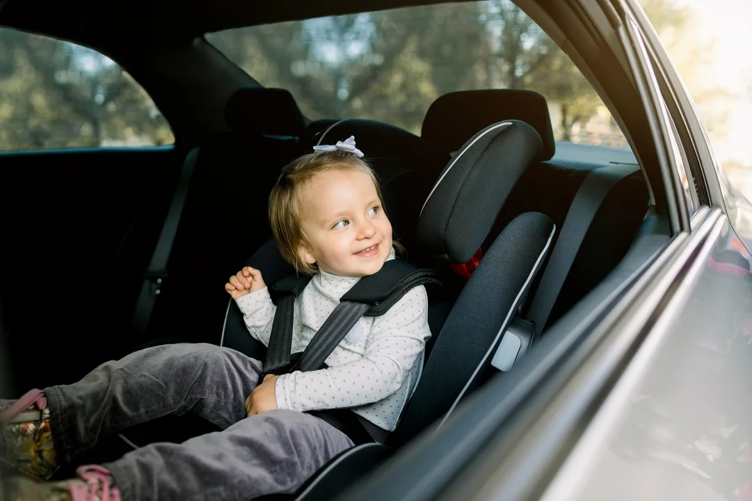 Fotelik samochodowy dla dziecka – co trzeba wiedzieć przed zakupem? - Zdjęcie główne