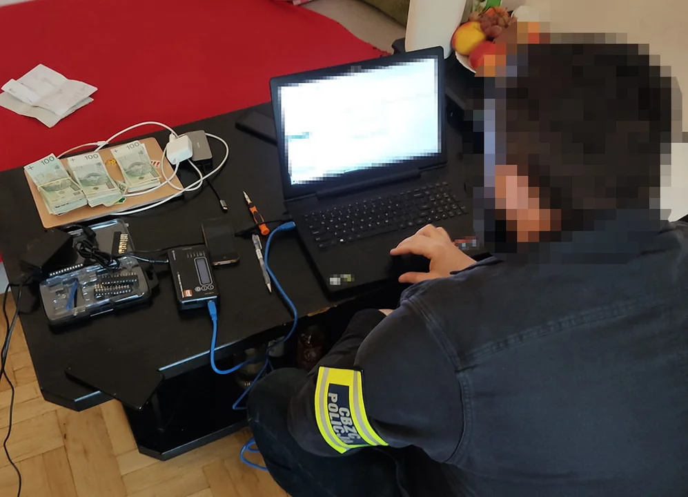 Następni cyberprzestępcy zatrzymani. Ukradli ponad 200 tys. zł mieszkańcowi Lubelszczyzny - Zdjęcie główne