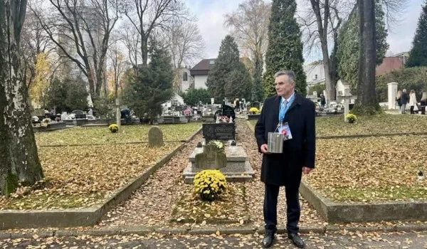 Lublin: Zbierali pieniądze na renowacje zabytkowych nagrobków - Zdjęcie główne
