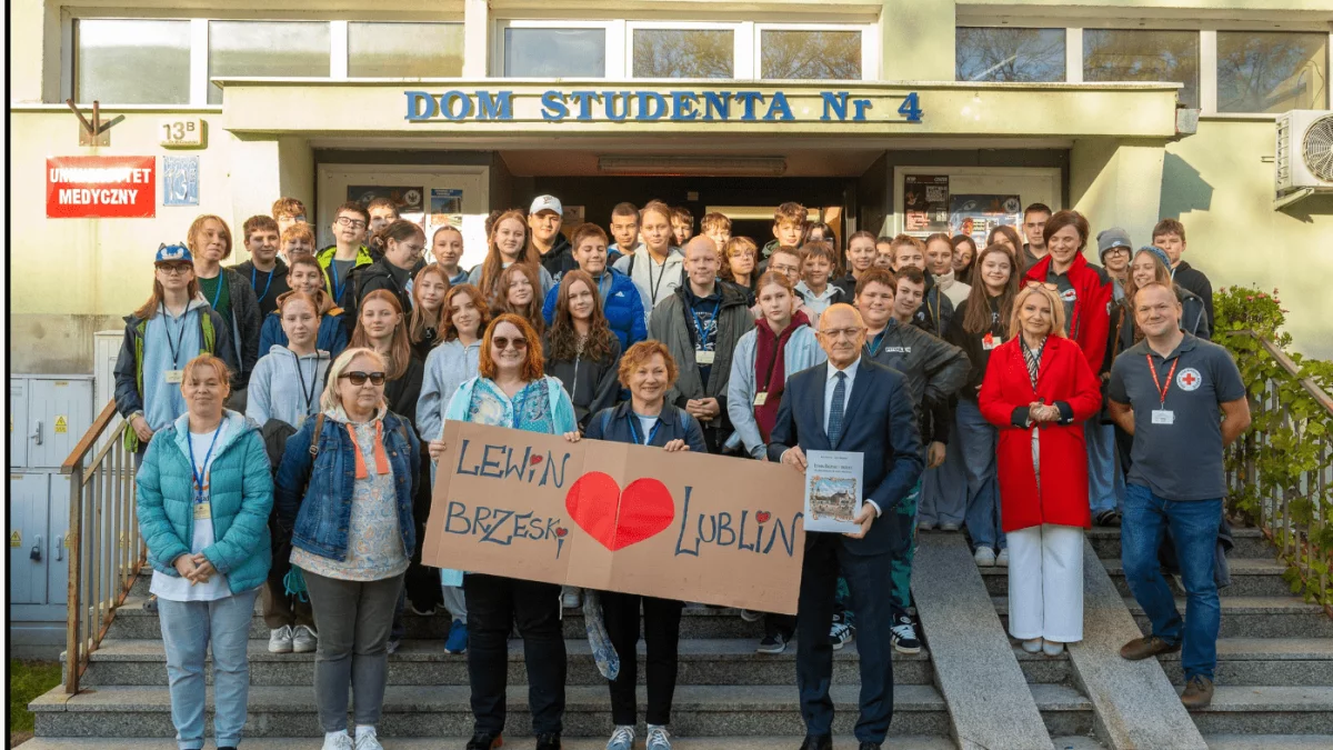 Lublin: Pół miliona zł pomocy dla Lewina Brzeskiego. Prezydent Żuk: "90 proc. tego miasta znalazło się pod wodą" - Zdjęcie główne