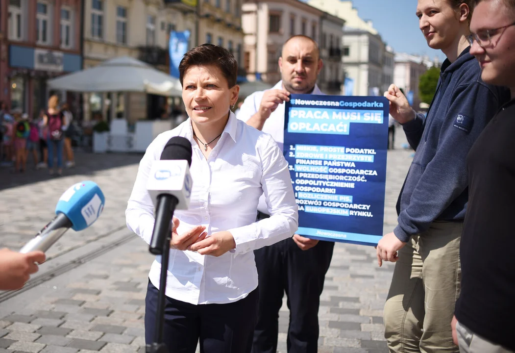 Chcą obniżyć podatki i rozliczyć PiS z afer. Nowoczesna podaje rękę przedsiębiorcom - Zdjęcie główne