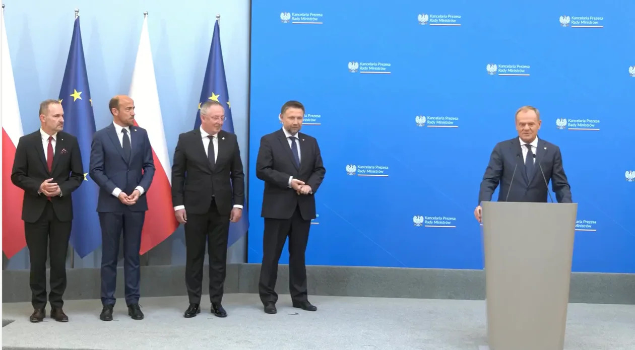 Premier Donald Tusk przyjął rezygnację kilku ministrów. Wśród nich polityk z Lublina [WIDEO] - Zdjęcie główne