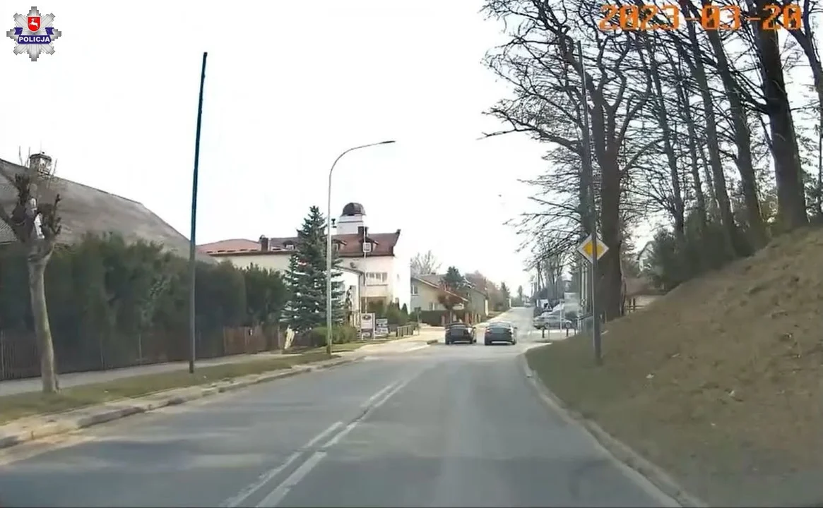 Województwo lubelskie: Wyprzedzał na skrzyżowaniu i przejściu dla pieszych - Zdjęcie główne