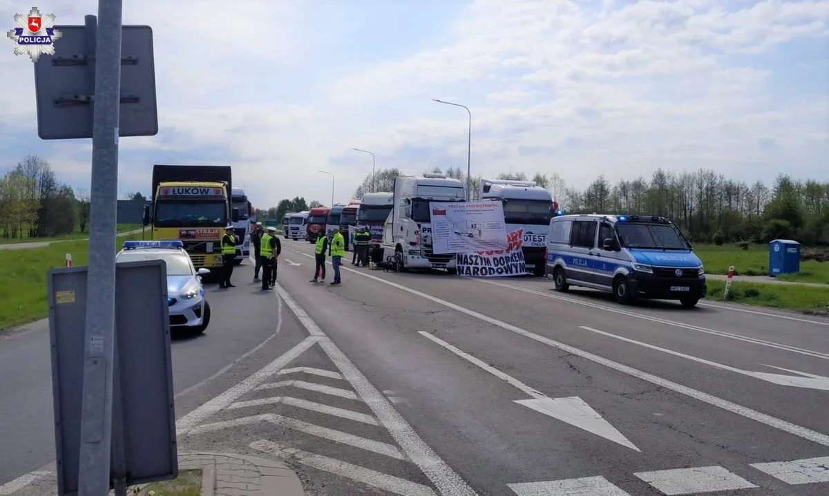 Województwo lubelskie: Przewoźnicy protestują przy granicy z Ukrainą. Głos zabrał wojewoda lubelski - Zdjęcie główne