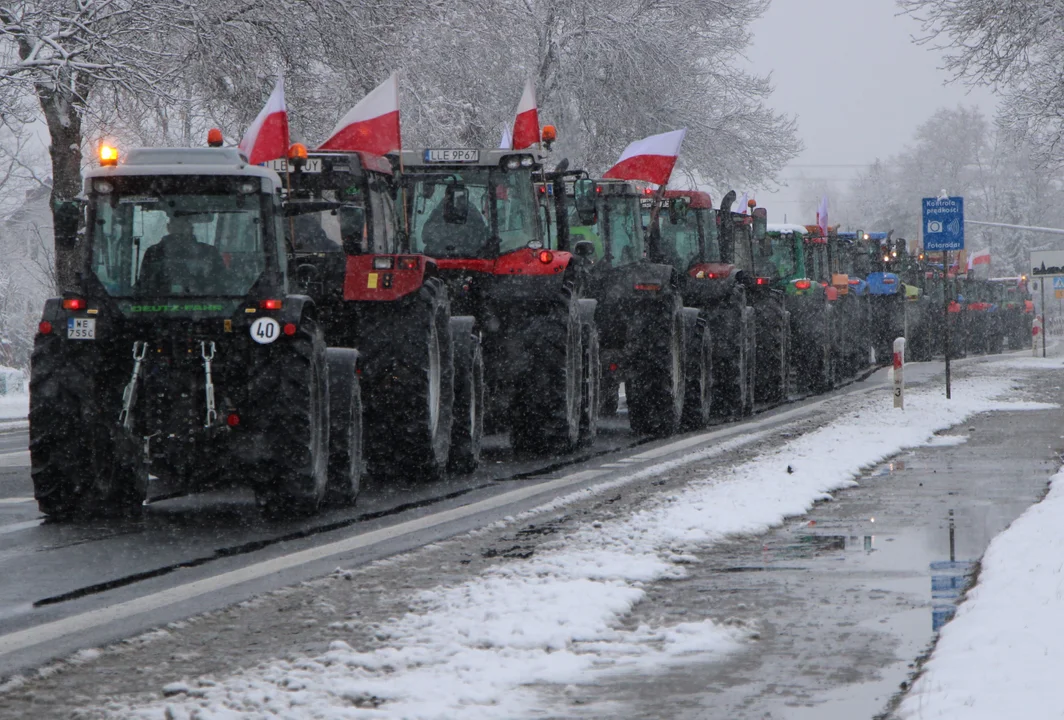 Rolnicy zaostrzają strajk. Które drogi zablokują w województwie lubelskim? - Zdjęcie główne