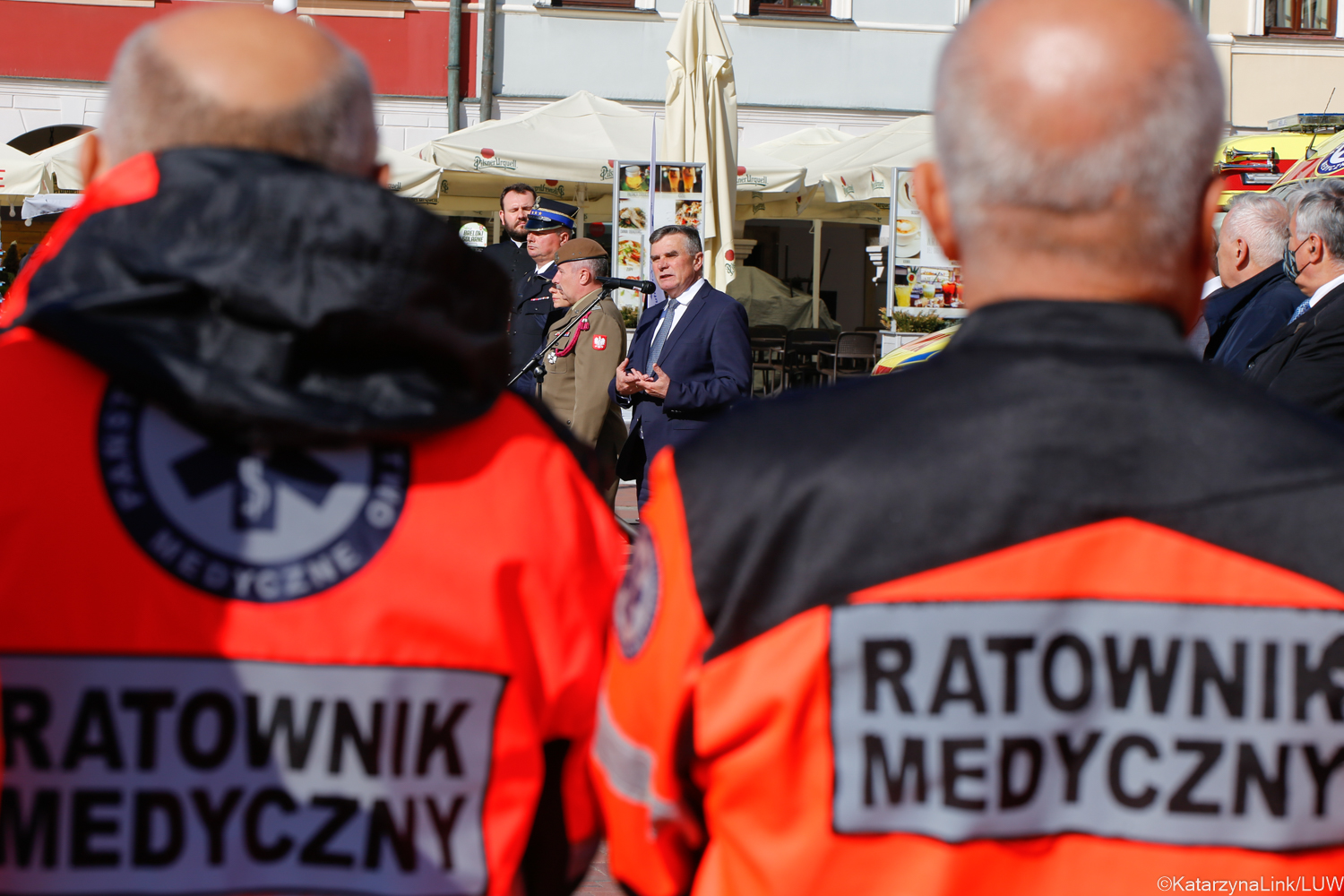 Województwo lubelskie: Wojewoda odznaczył ratowników i pielęgniarki z regionu. Wspomniał o sytuacji epidemicznej i szczepieniach - Zdjęcie główne
