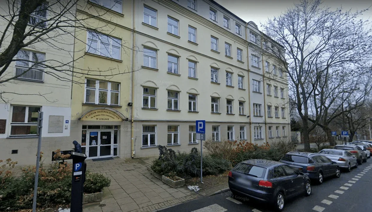 Lublin: Nauczycielka z "Zamoya" złożyła skargę na dyrektorkę. W tle seksistowskie uwagi i pikiety antyLGBT - Zdjęcie główne