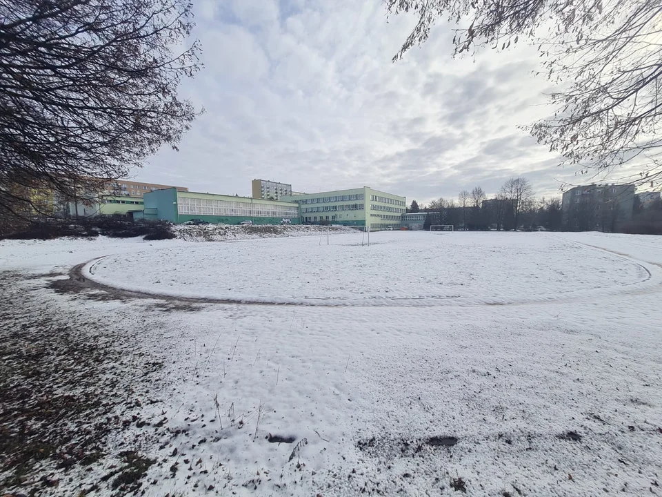 Lublin: Kolejna szkoła dostanie nowe boiska. Ratusz ogłosił już przetarg - Zdjęcie główne