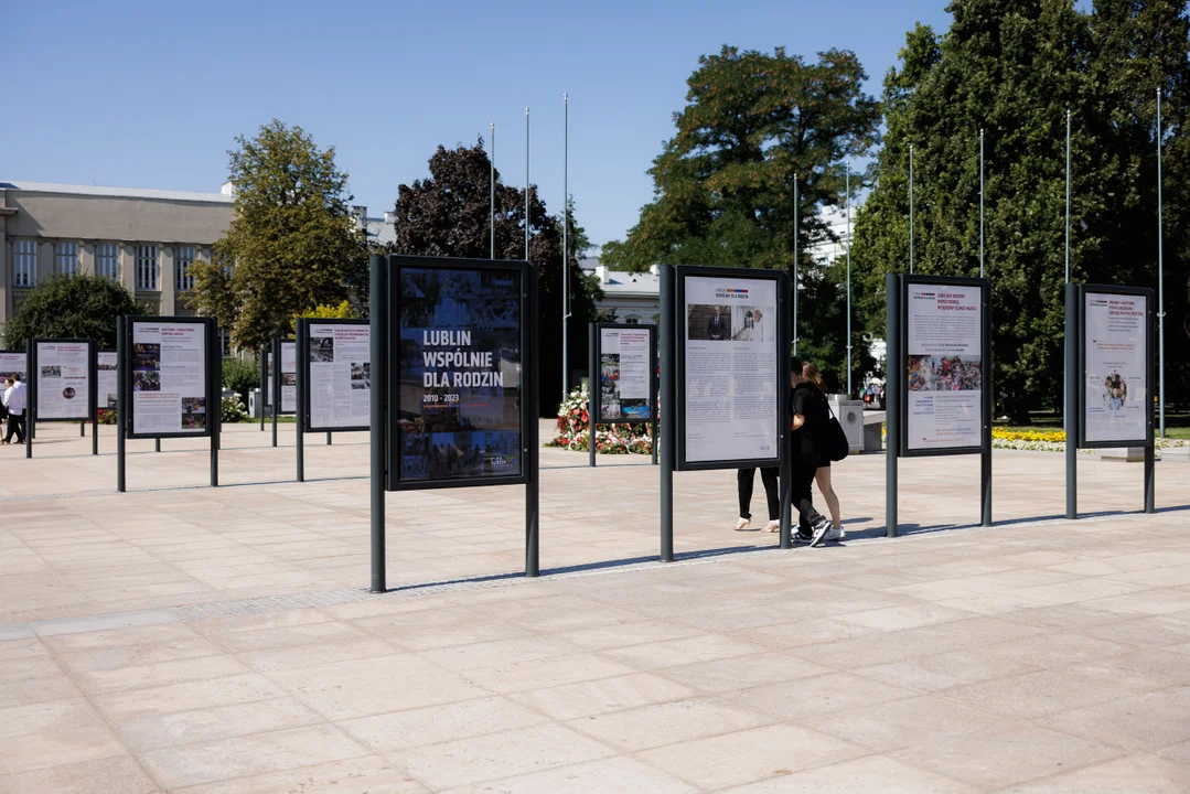 Wystawa w centrum miasta podsumowaniem polityki rodzinnej. „Lublin. Wspólnie dla rodzin”  - Zdjęcie główne