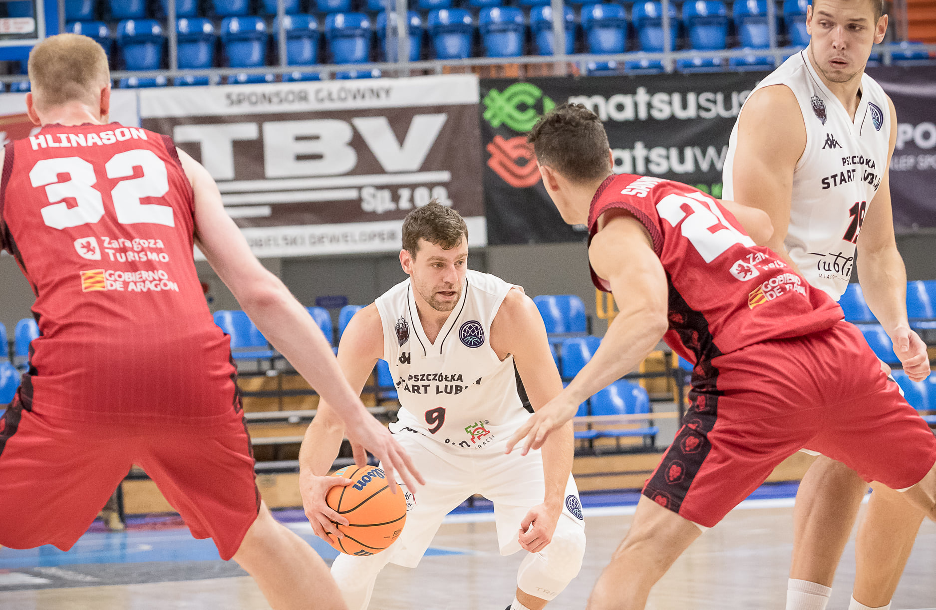 Koszykarze Podczas Pewnego Meczu Wykonali łącznie 37 Skutecznych Rzutów Słaba druga część meczu. Koszykarze Pszczółki Startu dali wyrwać sobie