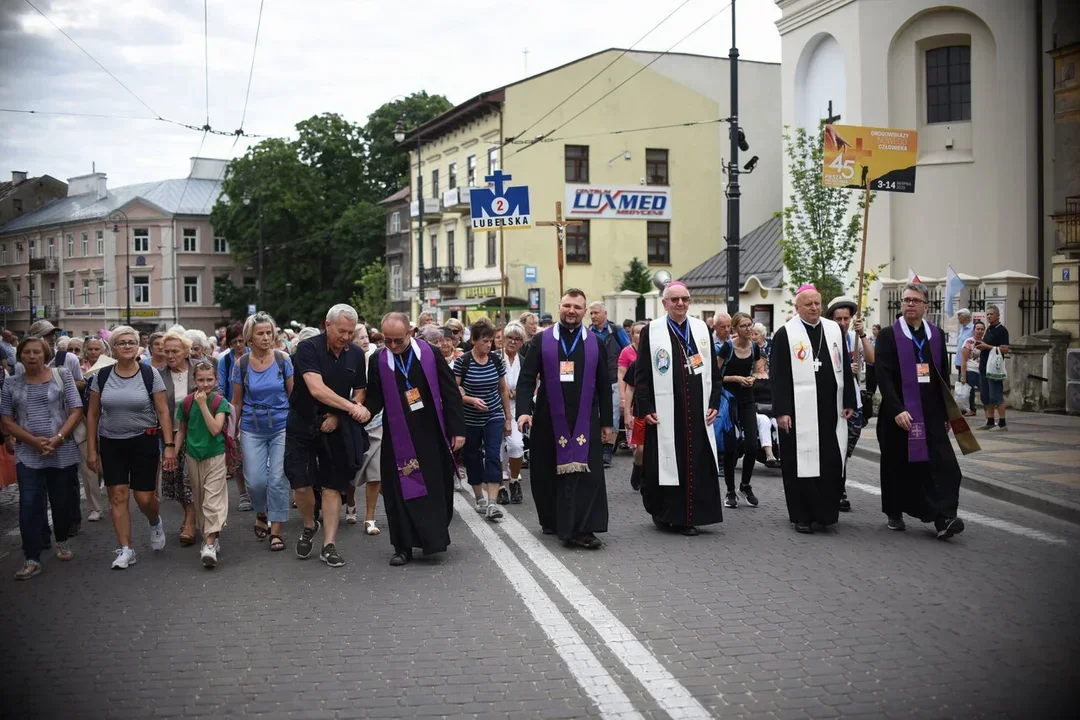 Lubelscy pielgrzymi ruszają w sobotę na Jasną Górę. Mogą wystąpić utrudnienia drogowe - Zdjęcie główne