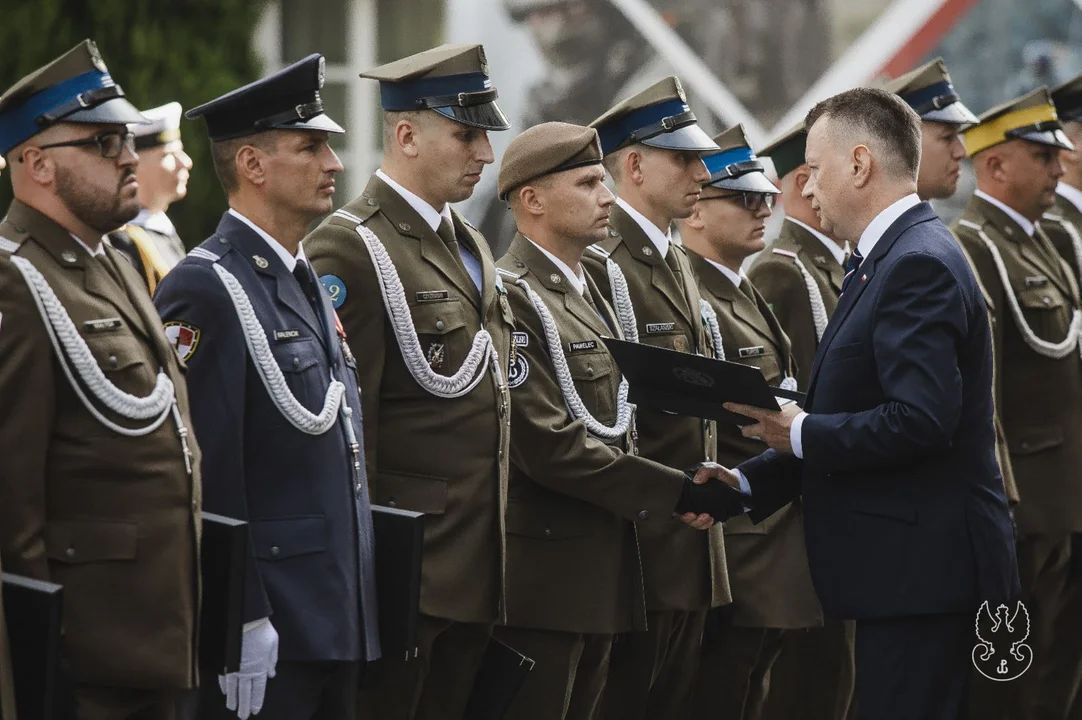 Lublin: Żołnierz 2 LBOT pomógł rannej turystce w górach. Został wyróżniony przez ministra - Zdjęcie główne