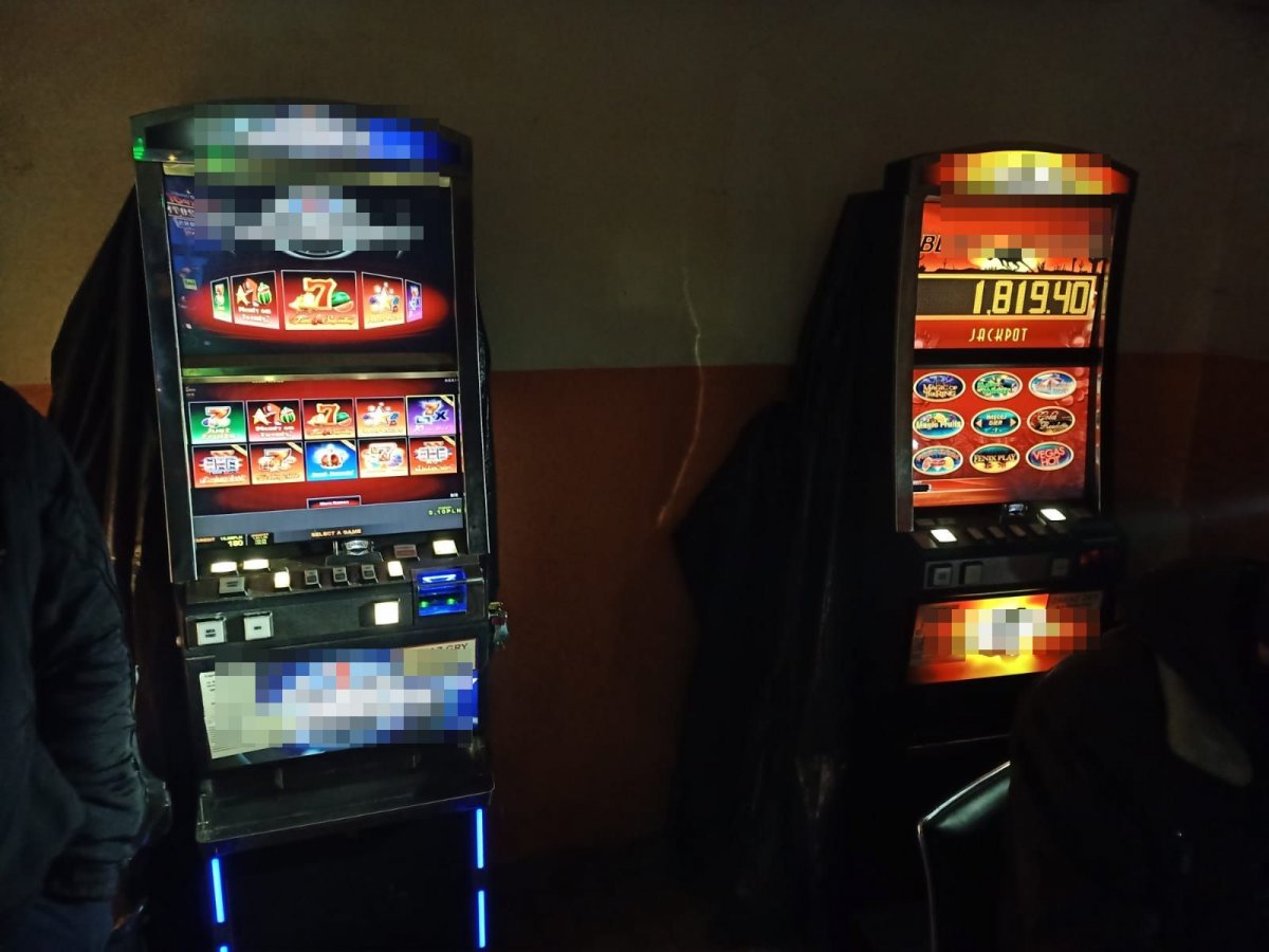 Lubelscy funkcjonariusze zabezpieczyli 3 automaty do nielegalnych gier - Zdjęcie główne