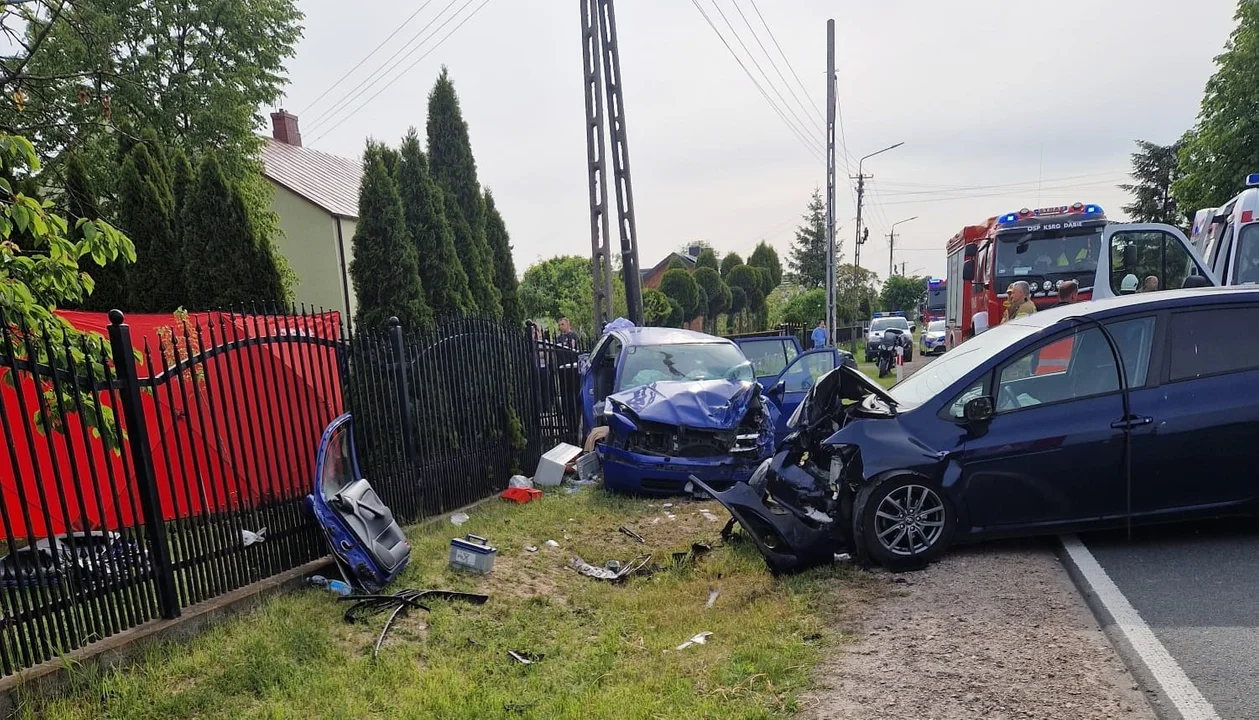 Powiat łukowski: Wypadek samochodowy w Wólce Zastawskiej. Kilka osób rannych - Zdjęcie główne
