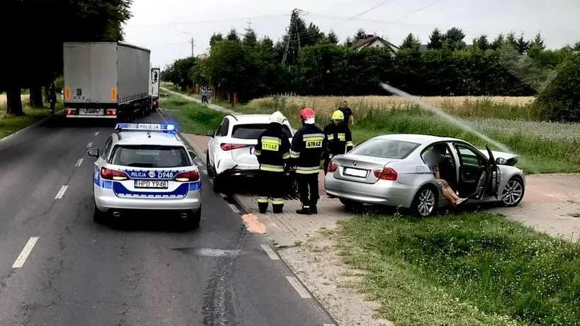 Wypadek w Świdrach. Poszkodowana kobieta - Zdjęcie główne