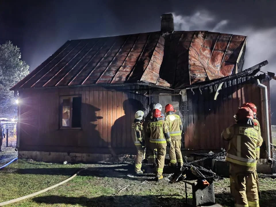 GM ŁUKÓW. Pożar domu w Suchocinie (ZDJĘCIA) - Zdjęcie główne