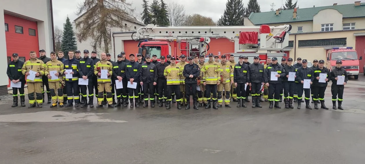 POWIAT ŁUKOWSKI: Przybyło nam 39 strażaków - Zdjęcie główne