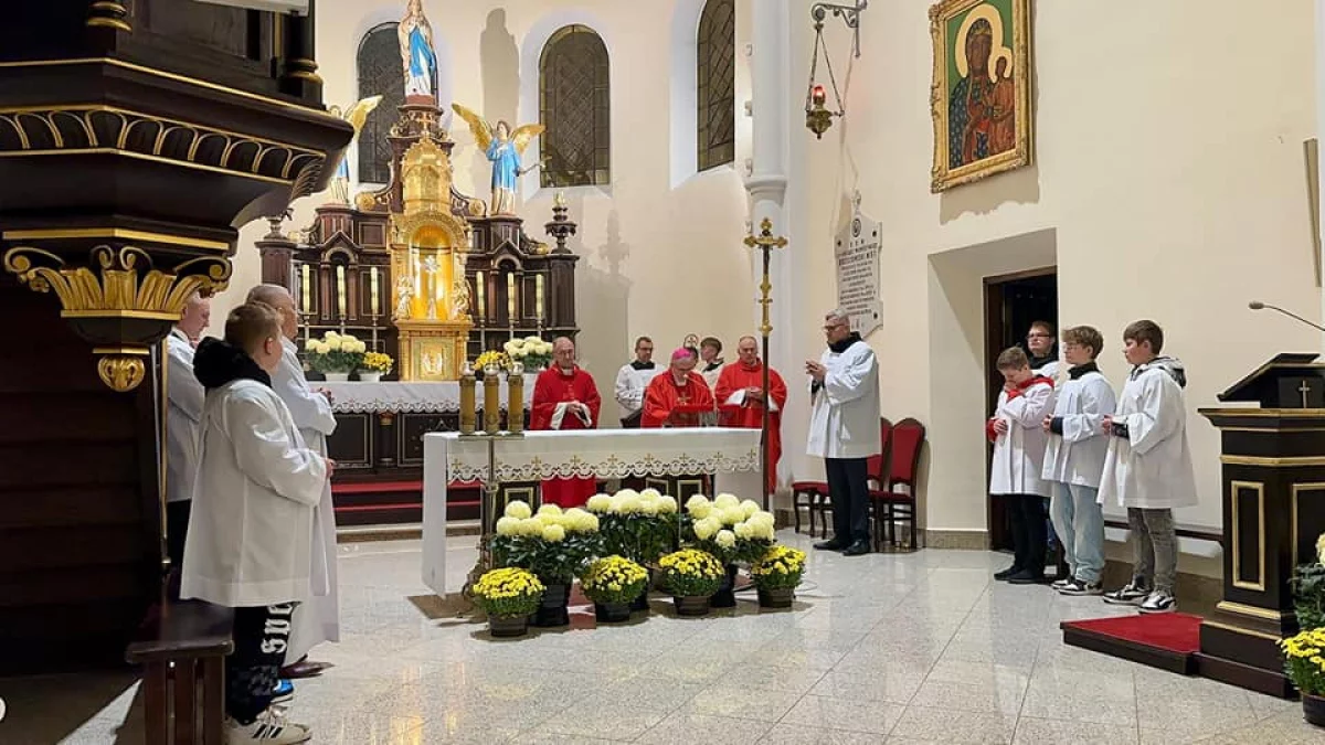 Organy w Tuchowiczu już grają. Biskup je poświęcił. (zdjęcia) - Zdjęcie główne