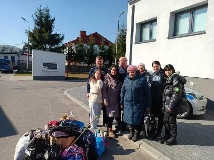 Łuków : Policjanci pomogli kobietom i dzieciom z Ukrainy - Zdjęcie główne