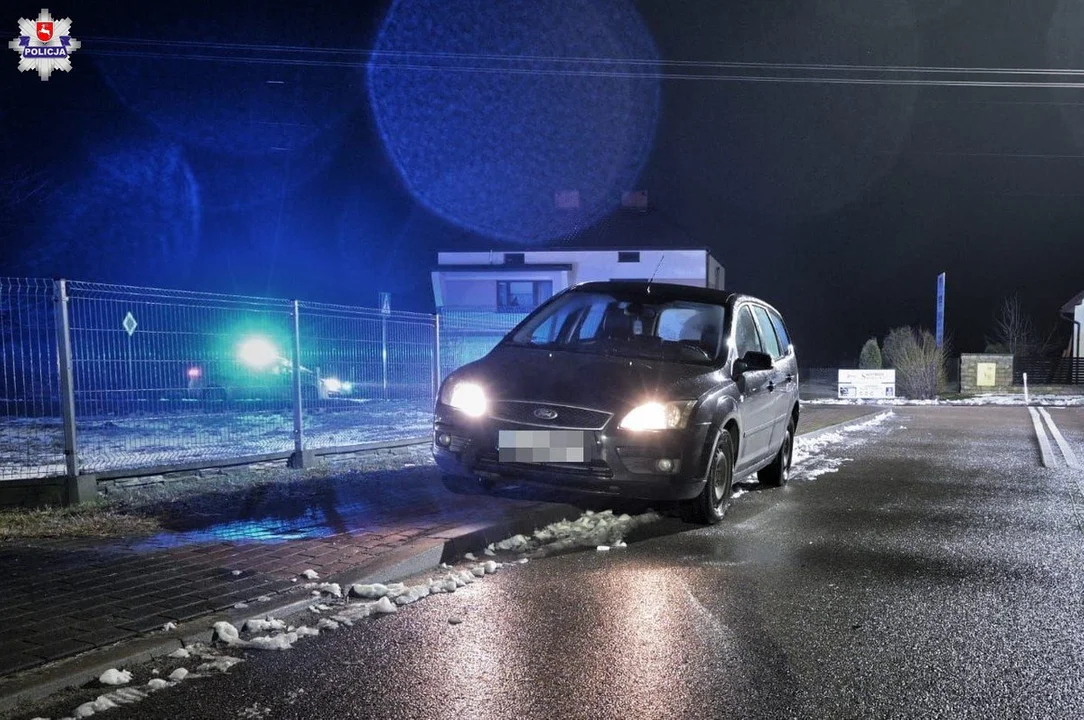 Powiat łukowski: Samochód potrącił pieszą na przejściu. Kobieta w szpitalu - Zdjęcie główne