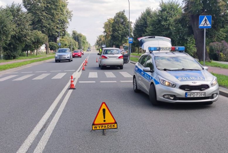 Potrącenie pieszego na przejściu na Lubelskiej w Puławach - Zdjęcie główne