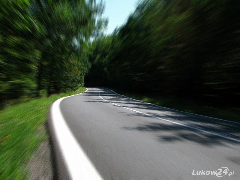 Jechał 174 km/h w terenie zabudowanym - Zdjęcie główne