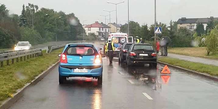 ŁUKÓW: Wpadek na małej obwodnicy. Dwie osoby w szpitalu - Zdjęcie główne