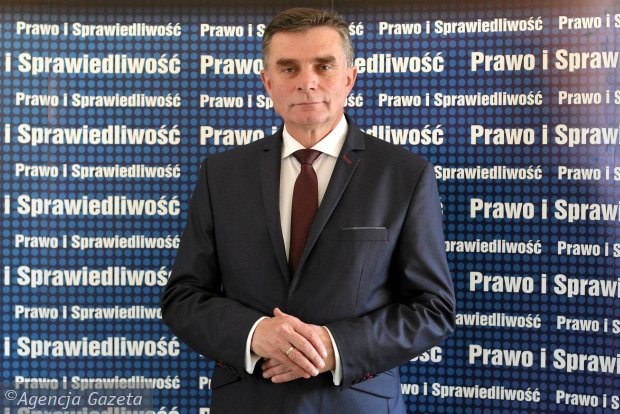 Wojewoda uważa, że starosta i dyrektor "Rolnika"  zbyt pospieszyli się z zamykaniem szkoły - Zdjęcie główne