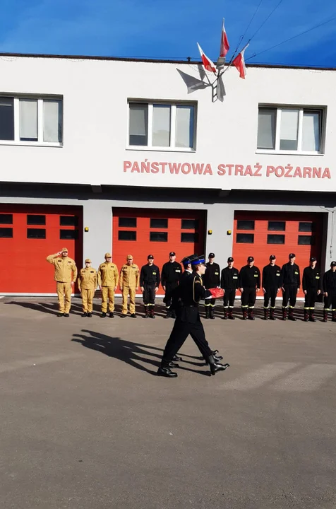 Szkolenia strażackie dla pocztów sztandarowych i dowódców uroczystości w KP PSP w Łukowie - Zdjęcie główne