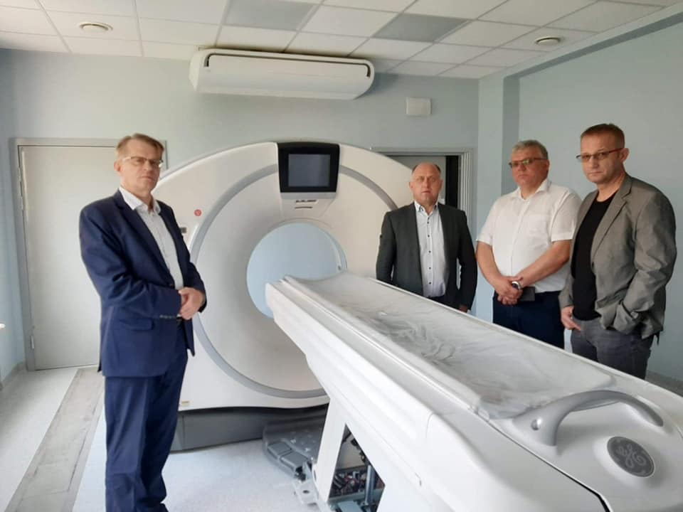 ŁUKÓW Trwa instalacja tomografu - Zdjęcie główne