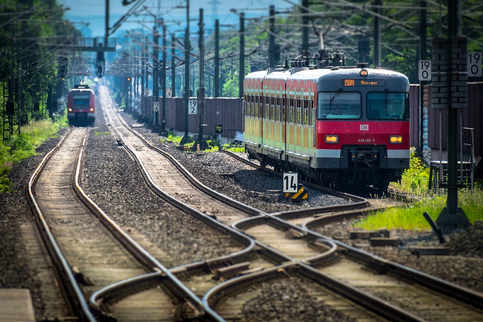 Nowe przystanki na trasie Łuków - Lublin.  Trwa  modernizacja linii - Zdjęcie główne