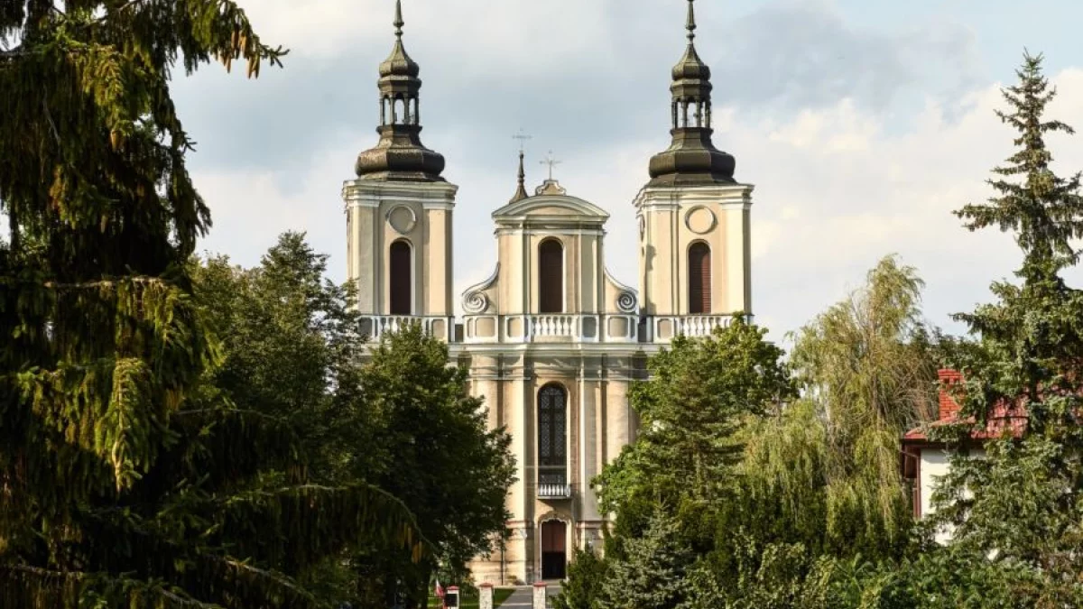 Wkrótce ruszą prace przy klasztorze w Woli Gułowskiej. - Zdjęcie główne