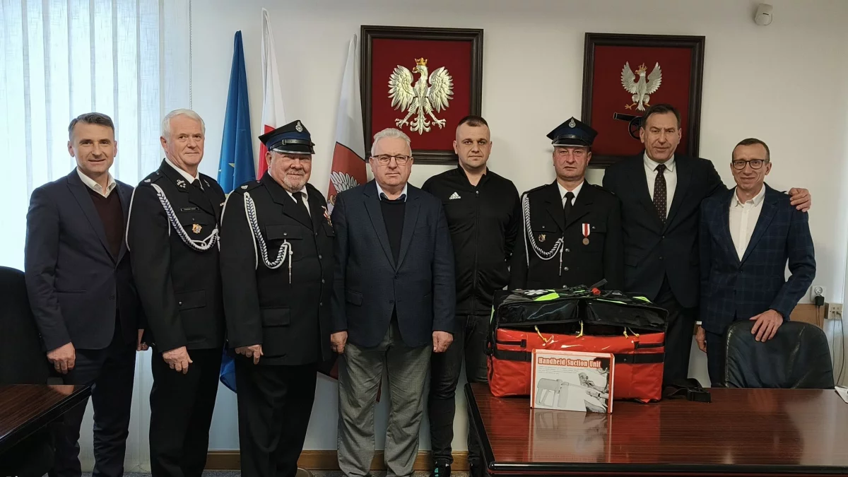 Nowy sprzęt trafił do strażaków z OSP Stara Róża - Zdjęcie główne